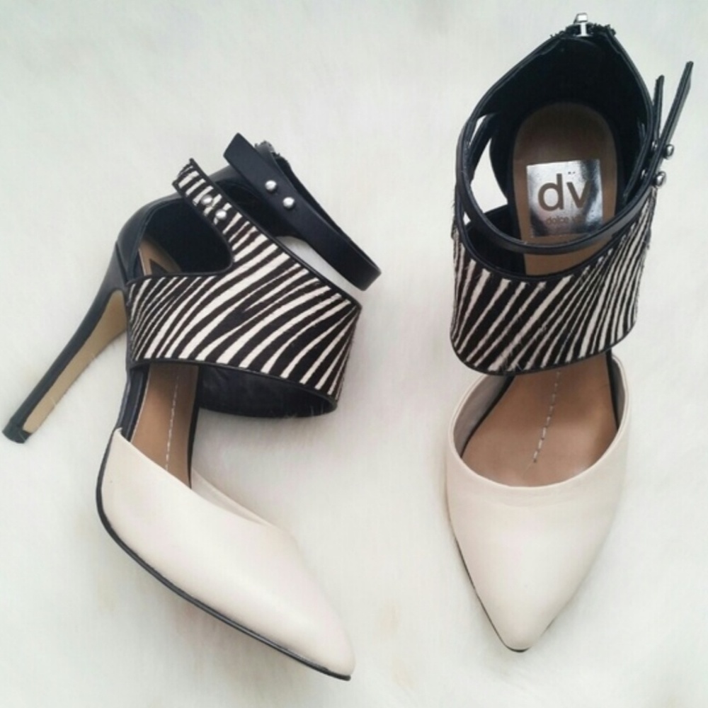 Dolce Vita Ferris pumps